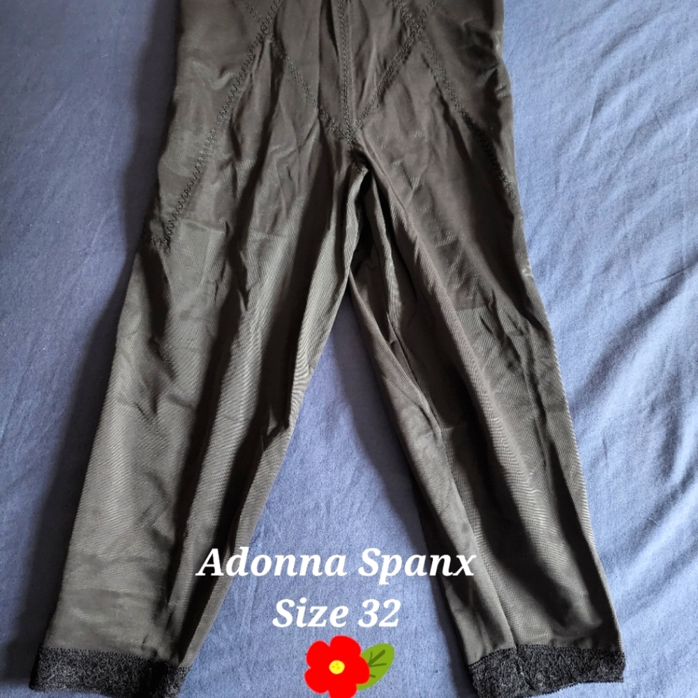 Womens / Ladies Adonna Spanx / Shapewear Leggings W/Lace - Size 32